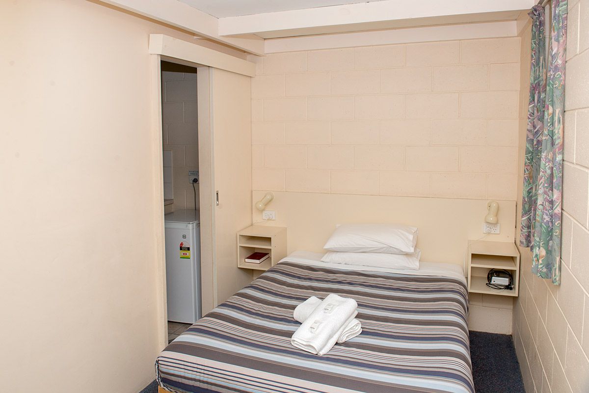 Kalganyi-Executive-Ensuite-Unit-06.jpg